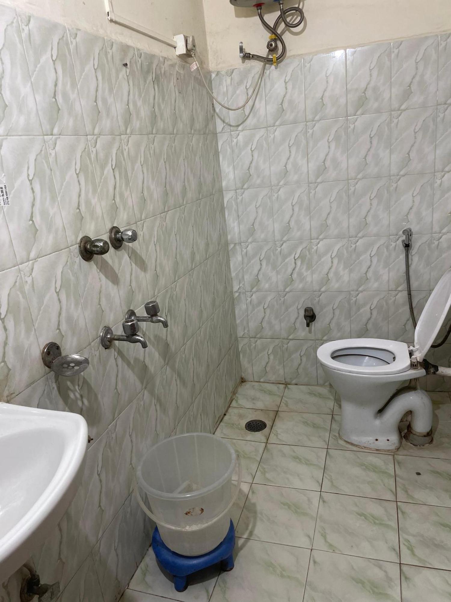 S R Plaza At Delhi Airport Hotel Ню Делхи Екстериор снимка